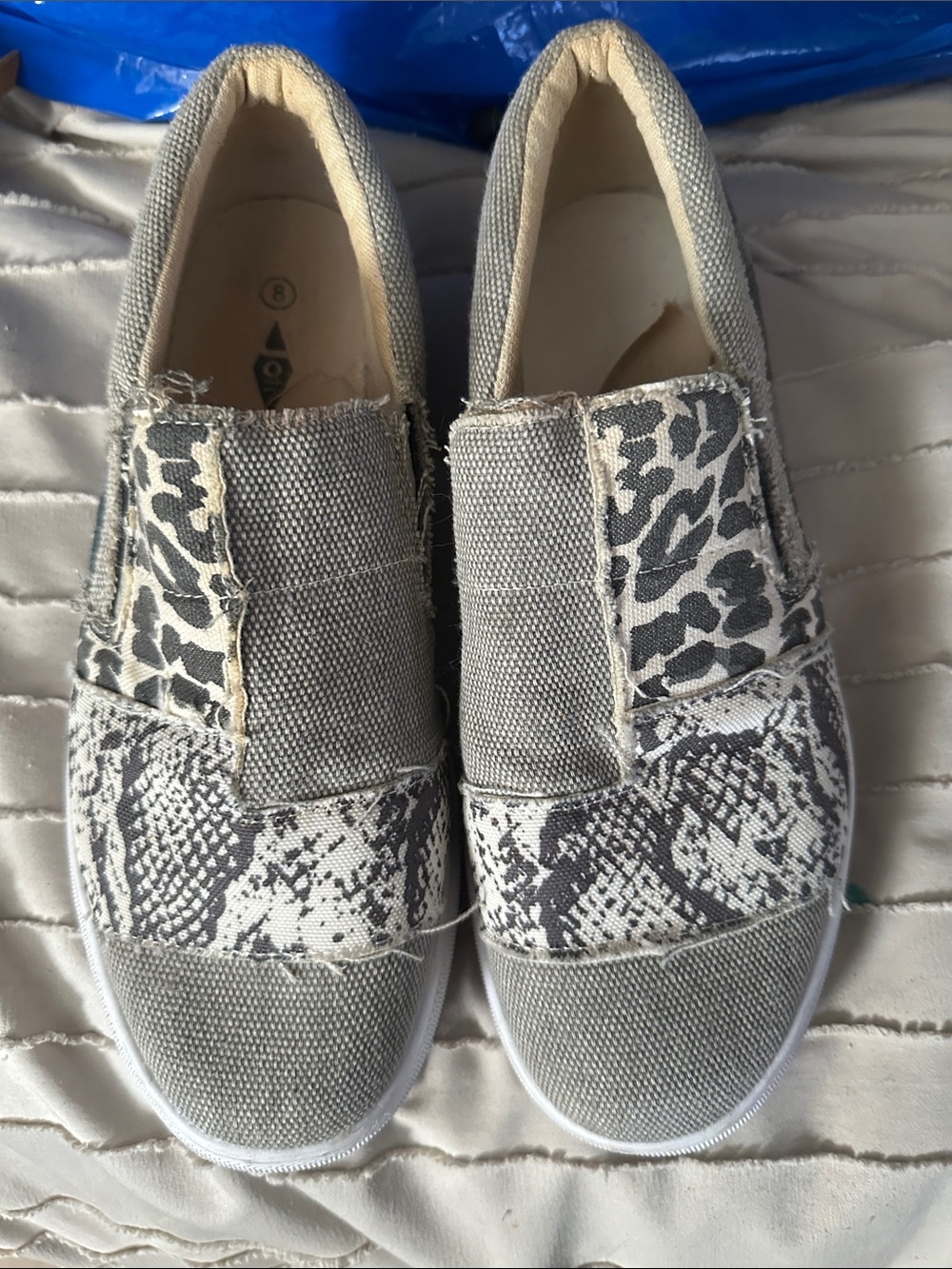Casual Slip-On Sneakers in Gray Animal Print